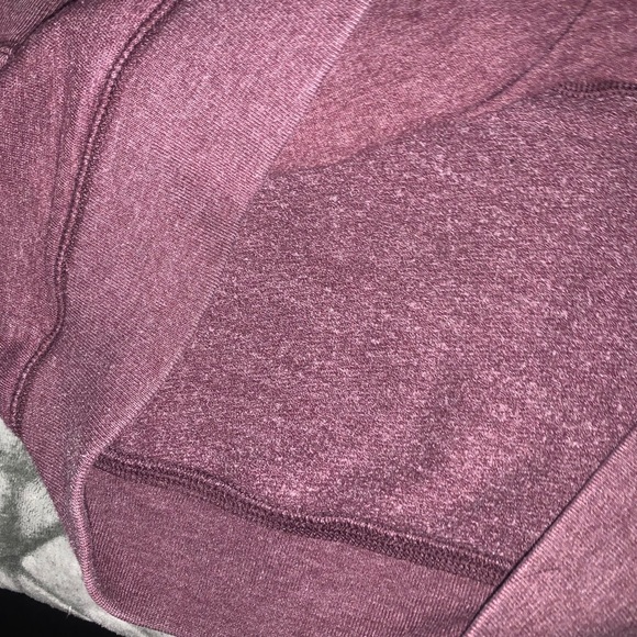 Pink (vs) pull over - Picture 2 of 2